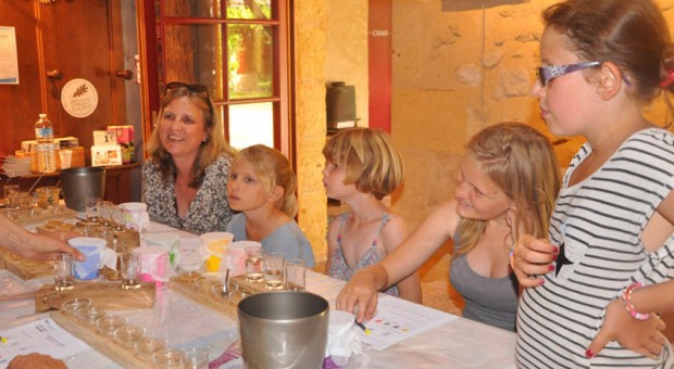 degustation en famille enfants vins de Bordeaux