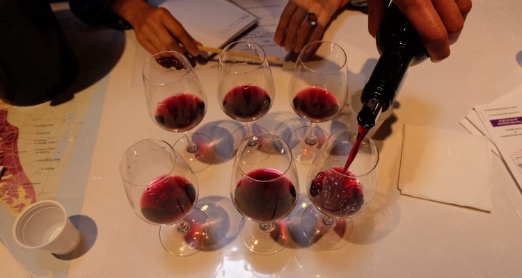 6 red wine glasses