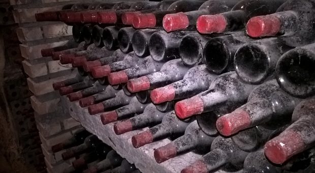 image de bouteilles de vin