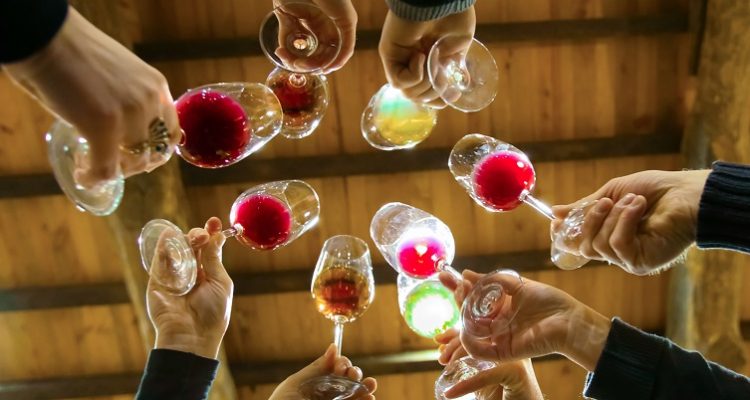 image des verres de dégustation de vins