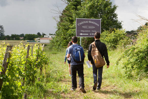 balade en rando pour visiter les chateaux à bordeaux