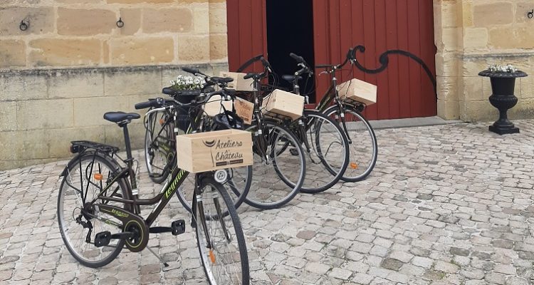 visite des chateaux de bordeaux à velo