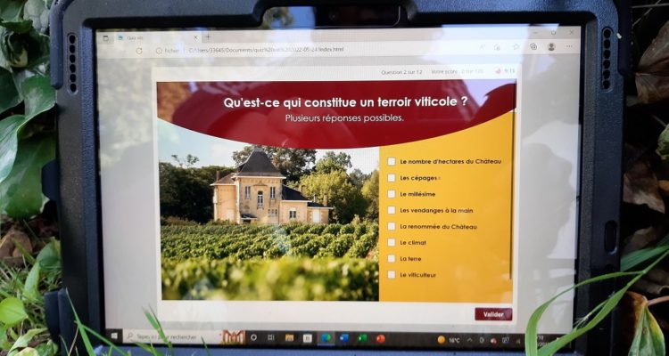 atelier de dégustation et jeu sur tablette avec quiz sur le vin