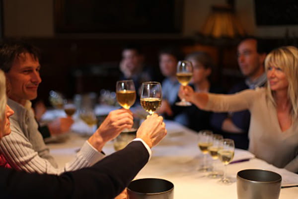 visite d'un chateau et dégustation de vins dans le cadre d'une sortie d'entreprise